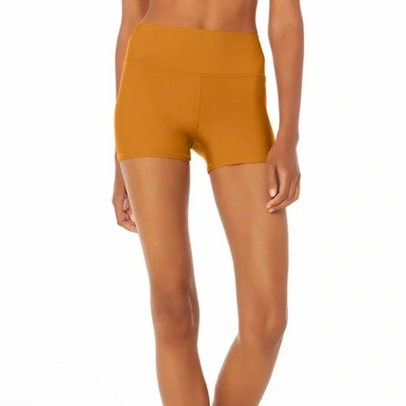 Alo Yoga High Waisted Shorts 3” - Picture 4 of 8